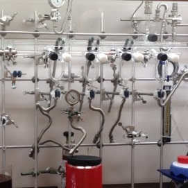 High-Vacuum Schlenk Apparatus